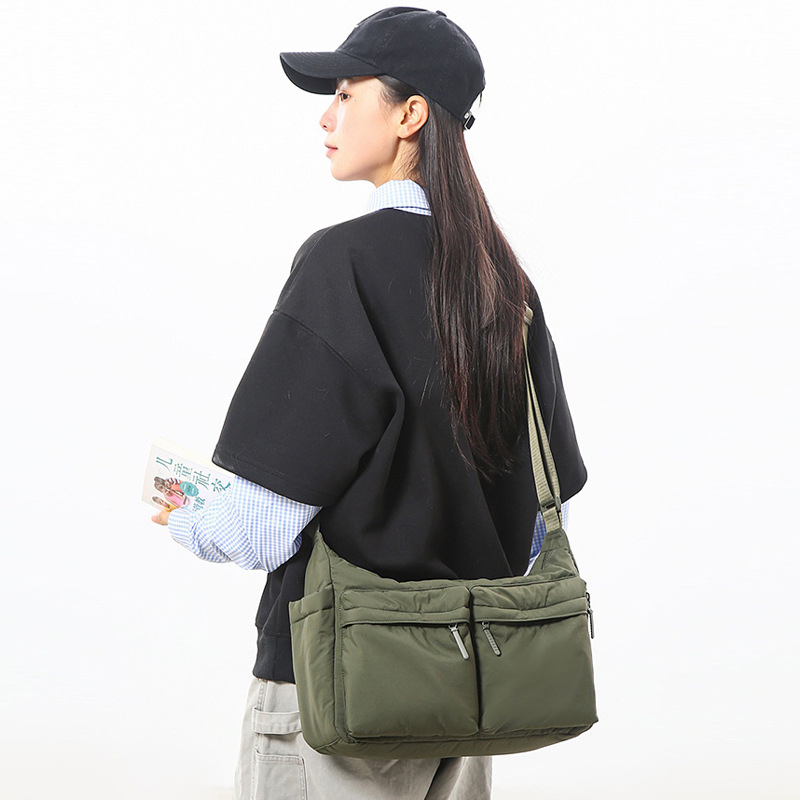 Unisex crossbody torba, svakodnevni stil, najlon, vodootporna, s više džepova, zatvarač