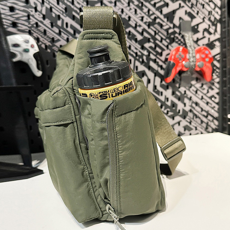 Unisex crossbody torba, svakodnevni stil, najlon, vodootporna, s više džepova, zatvarač