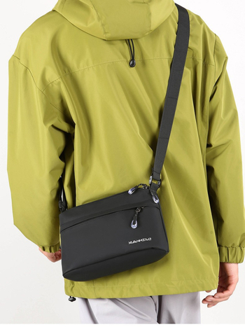 Muška crossbody torba – ulični stil, membranski materijal, vodootporna, kompatibilna s 8-inčnim prijenosnikom