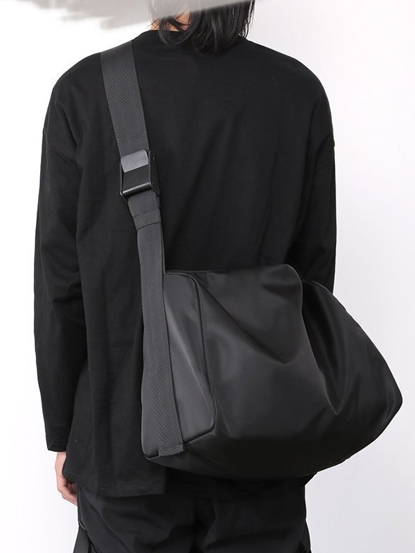 Muška crossbody torba — ulični stil, najlon, vodootporna, ultra lagana, podstava od poliestera