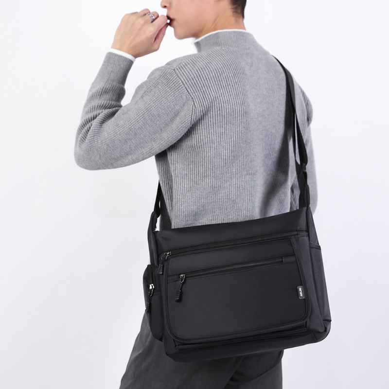 Muška crossbody torba od Oxford platna, vodootporna, velika kapaciteta, višestruki pretinci za slobodno vrijeme i putovanja