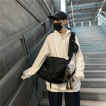 Férfi crossbody táska nylonból – terheléscsökkentő funkció, Kangxiu bags, egyszínű design, poliészter bélés