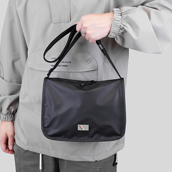 Muška crossbody torba za poslovna putovanja, najlon, vodootporna, jednobojna, podstava od poliester