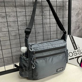 Muška crossbody torba u stilu street fashion, od najlona, vodootporna, ultra lagana i otporna na habanje, podstava od poliestera, proljeće 2025