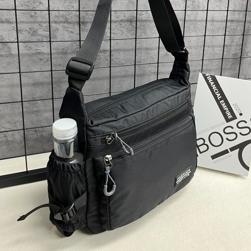 Muška crossbody torba u stilu street fashion, od najlona, vodootporna, ultra lagana i otporna na habanje, podstava od poliestera, proljeće 2025