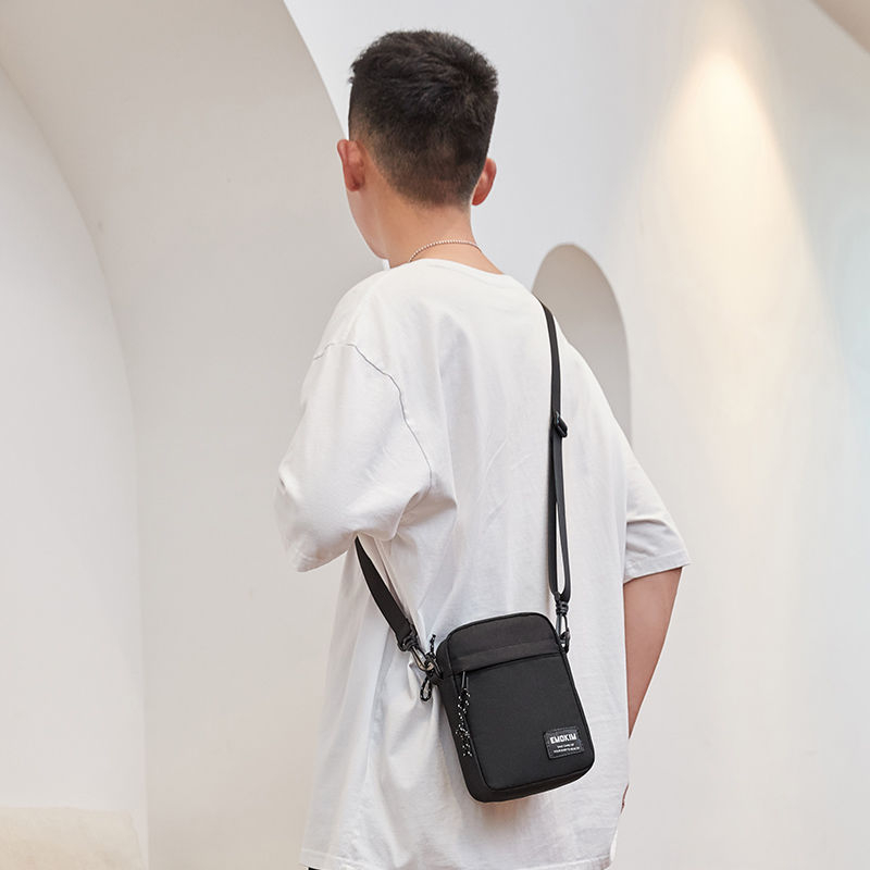 Muška crossbody torba — PU koža, džep za 8-inčni tablet, podstava od poliestera, pogodna za slobodno vrijeme putovanja