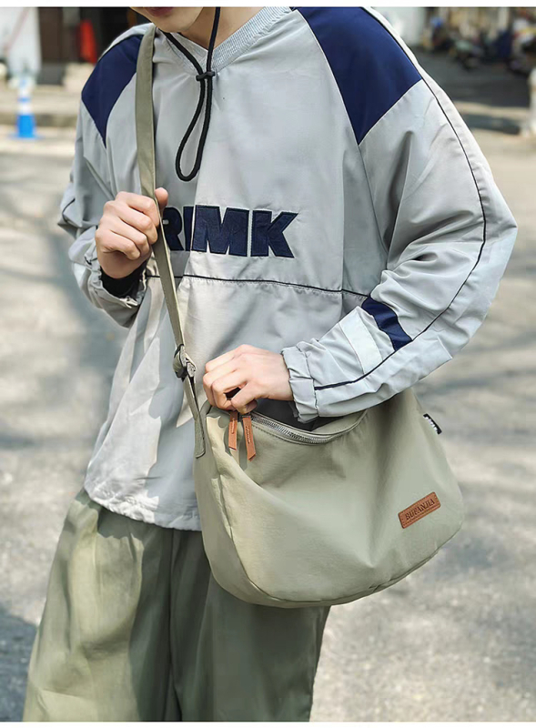 Férfi keresztpántos oldaltáska szabadidős utazásokhoz, nejlon, kopásálló, poliészter bélés