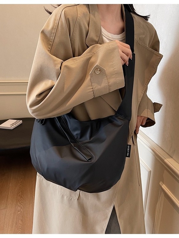 Muška crossbody torba – PU materijal, vodootporna, gradski minimalistički stil, podstava od poliestera, za rekreacijska putovanja