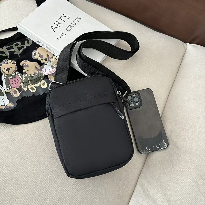 Muška crossbody torba, najlon, otporna na habanje, unisex stil, podstava od poliestera, CS marka, proljeće 2025