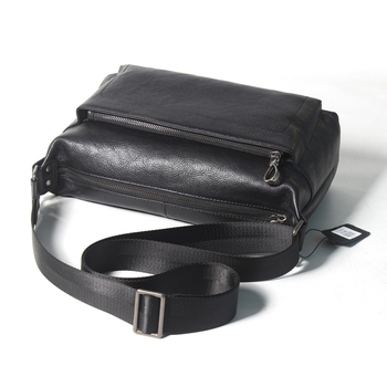 Muška crossbody torba za ramena, horizontalni kvadratni oblik, koža prvog sloja govedine, biljno obrađena koža, zatvarač