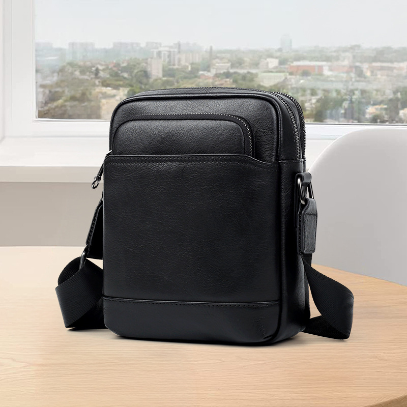 Muška torba preko ramena s crossbody remenom — koža prvog sloja tele, podstava od poliestera, Bolio, urbani minimalistički stil