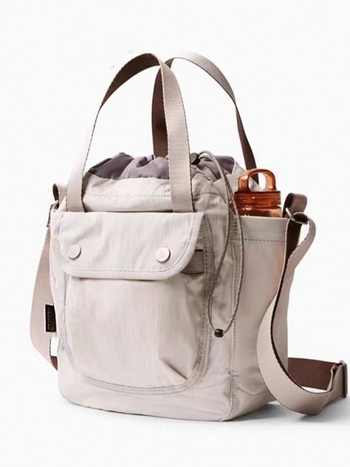 Muška crossbody bucket torba – Nylon, ultra lagana, proljeće 2025