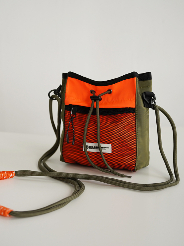 Muška crossbody torba, urbanog jednostavnog stila, Oxford tkanina, antibakterijska, jednobojni dizajn, podstava od poliestera