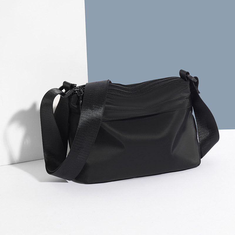 Muška crossbody torba – gradska jednostavnost, Oxford tkanina, vodootporna i otporna na habanje, pogodno za 8-inčni prijenosnik, jesen 2025