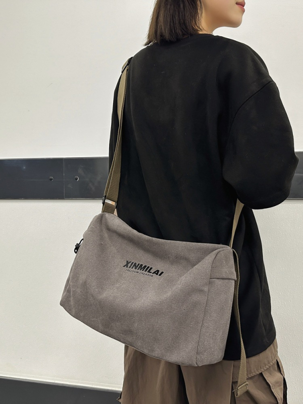 Muška crossbody torba za putovanje, stil Leisure Travel, materijal Oxford platna, vodootporna i otporna na habanje, podstava poliester