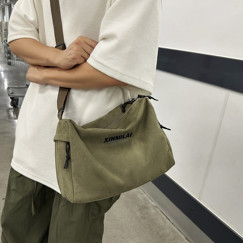 Muška crossbody torba za putovanje, stil Leisure Travel, materijal Oxford platna, vodootporna i otporna na habanje, podstava poliester