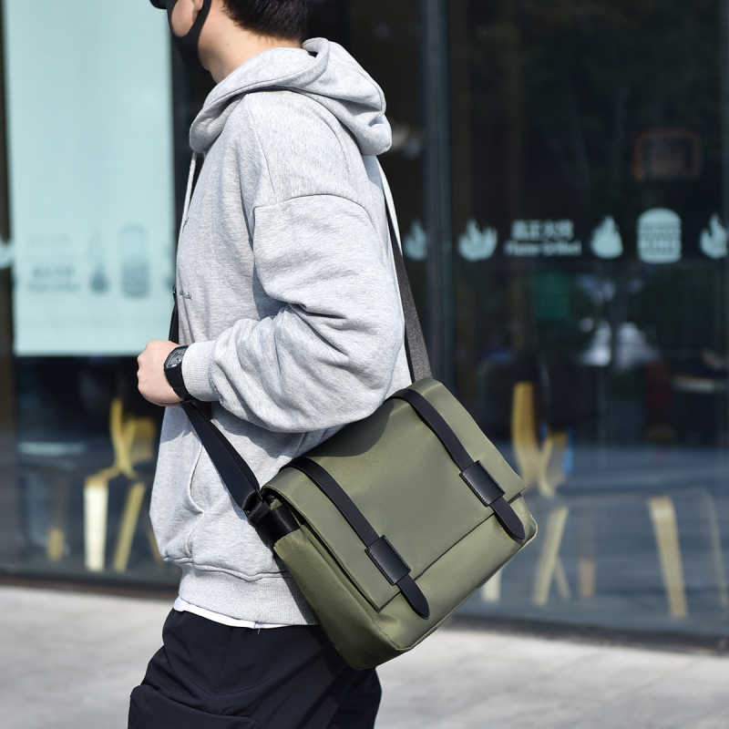 Muška crossbody torba od Oxford materijala, vodootporna, otporna na habanje, ultra lagana, za 14-inčni prijenosnik