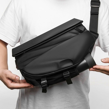 Muška crossbody torba, ulični stil, vodootporna, podstava od poliestera, za svakodnevnu uporabu