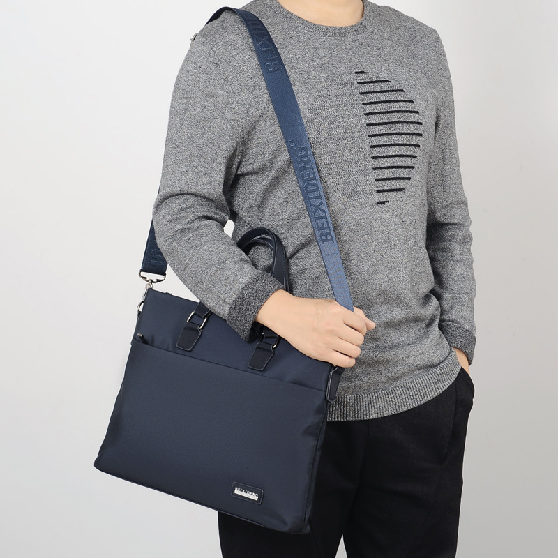 Muška torba od Oxford platna — Infenio, Model 1126-3, Stil poslovnog putovanja