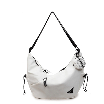 Muška crossbody torba, gradski stil, najlon, prozračna i ultra lagana, podstava od poliesteru