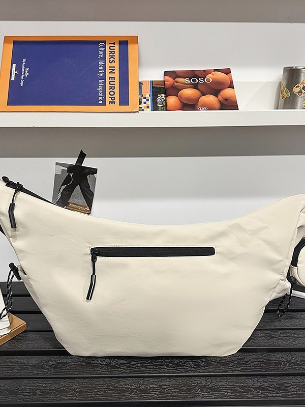 Dicarlo muška torba preko ramena, najlon, poliester podstava, vodootporna, gradski minimalistički stil