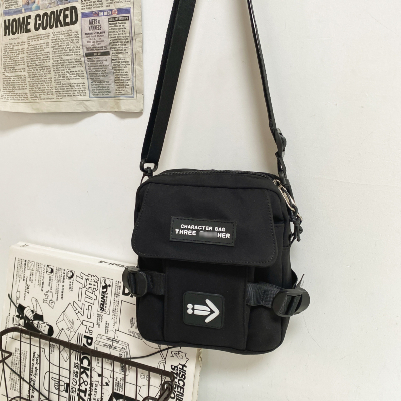 Muška crossbody torba s uličnim stilom, najlon materijal, geometrijski uzorak, podstava od poliestera, otpornost na habanje
