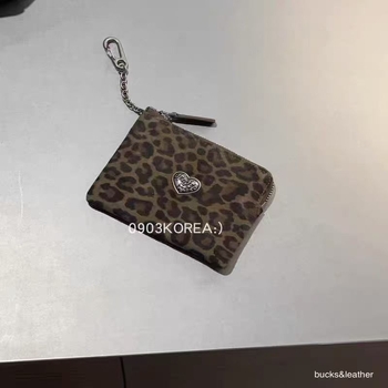 Margesherwood Portofel dama cu inimă în stil coreean, fermoar pentru monede, leopard print, material PU, spațiu pentru carduri și documente