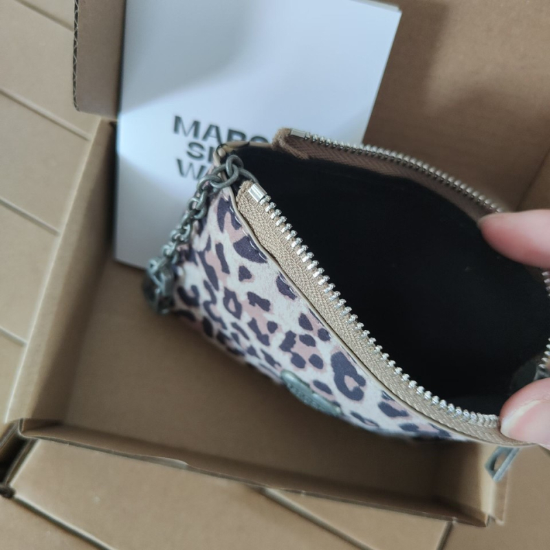 Margesherwood Portofel dama cu inimă în stil coreean, fermoar pentru monede, leopard print, material PU, spațiu pentru carduri și documente
