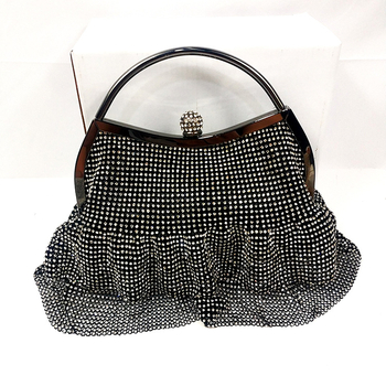 Ženska večernja clutch torbica od metala, ukrašena dijamantima, oblik školjke, zatvaranje kopčom, unutarnje džepove za telefon i kameru