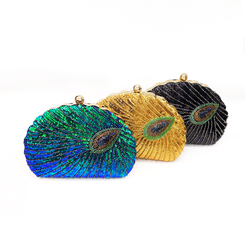 Geantă în formă de scoică, stil chinezesc, lucrată manual cu paiete, închidere cu lacăt, poliester, compartimente pentru telefon și pentru card de identificare