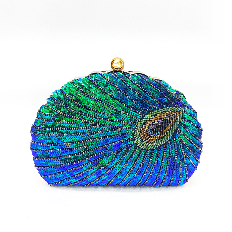 Geantă în formă de scoică, stil chinezesc, lucrată manual cu paiete, închidere cu lacăt, poliester, compartimente pentru telefon și pentru card de identificare