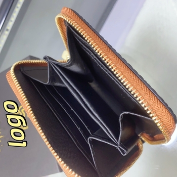 Unisex novčanik za kovanice od PU materijala, s motivom slova, za poslovnu svakodnevicu.