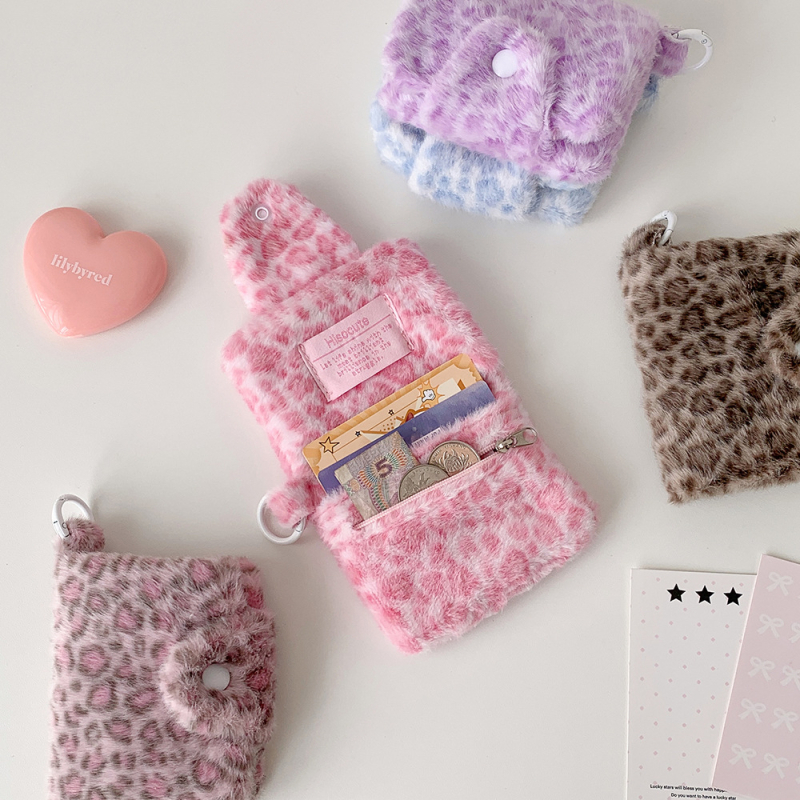 HISOCUTE Plišani ženski novčanik za kovanice s leopard uzorkom, bi-fold držač kartica, Zima 2025