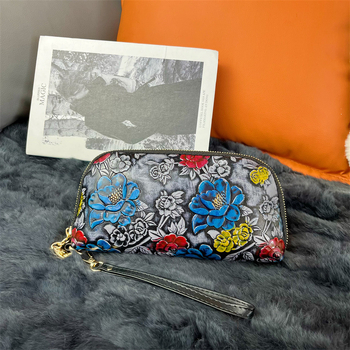 Ženska clutch torbica sa zatvaračem, reljefni uzorak u nacionalnom stilu, izdržljiva tkanina, horizontalno kvadratni oblik, džep za telefon, unutarnji džep sa zatvaračem (Proljeće 2025)