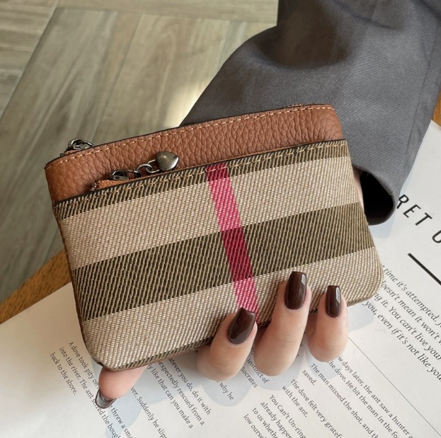 Πορτοφόλι κερμάτων από μαλακό βοδινό δέρμα, με ριγέ σχέδιο, διπλής κατεύθυνσης φερμουάρ, μεγάλη χωρητικότητα, επένδυση πολυεστέρα