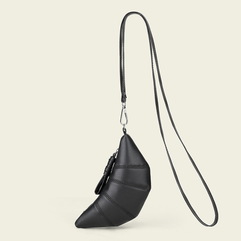 Clutch torbica u urbanom minimalističkom stilu, PU materijal, vertikalno kvadratni oblik, zatvaranje zipom, unutarnji džep za ID