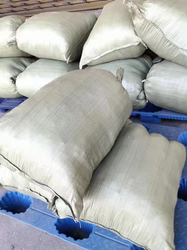 Žabí mincovnica – anime štýl, polyester, plyšové vnútro, jednobarevný vzor, jeseň 2023