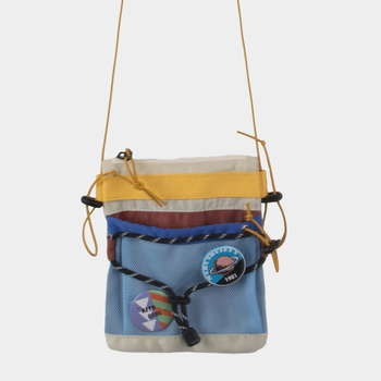 Geantă de telefon mică, crossbody din nylon, cu fermoar, formă vertical pătrată și buzunar intern pentru telefon