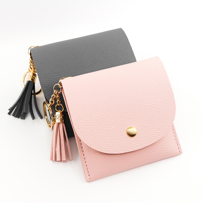Дамски къс портфейл с пискюл и държач за карти, clutch стил (Разширение, PVC, синтетична кожа вътрешна подплата, Свеж и сладък стил, ежедневна употреба)