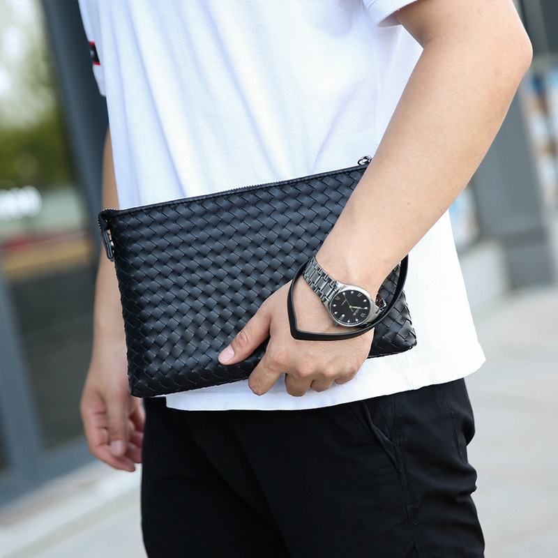 Muška clutch torba od mikrovlaknaste sintetičke kože, horizontalan kvadratni oblik, zatvaranje na zip, zaštita od krađe, unutarnji džepovi: džep sa zatvaračem, džep za mobitel, džep za ID