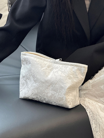 Ženska kozmetička torbica, životinjski jacquard uzorak, velika zapremina, poliesterska konstrukcija s podstavom od poliestera, Leermoo, proljeće 2025, prozračna i ugodna za putovanja