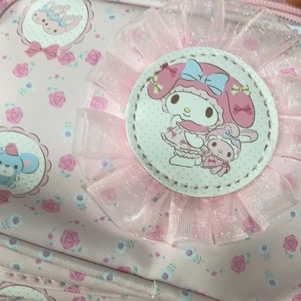 Τσαντάκι καλλυντικών για ταξίδι από δέρμα, με μοτίβο εκτύπωσης, επένδυση νάιλον, πολυλειτουργικό — Άνοιξη 2025.