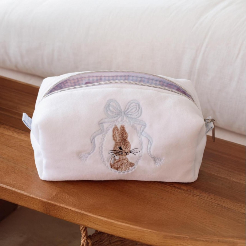 Geantă de machiaj cu model de personaj, exterior din bumbac, căptușeală din poliester, stil proaspăt și drăguț, vara 2024