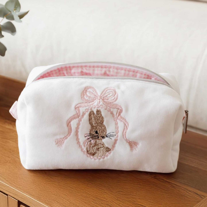 Geantă de machiaj cu model de personaj, exterior din bumbac, căptușeală din poliester, stil proaspăt și drăguț, vara 2024