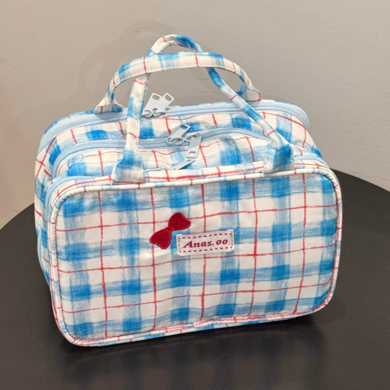 Duck Duck Háromrétegű hordozható kozmetikai táska, nagy kapacitású kockás denim utazáshoz, elegáns
