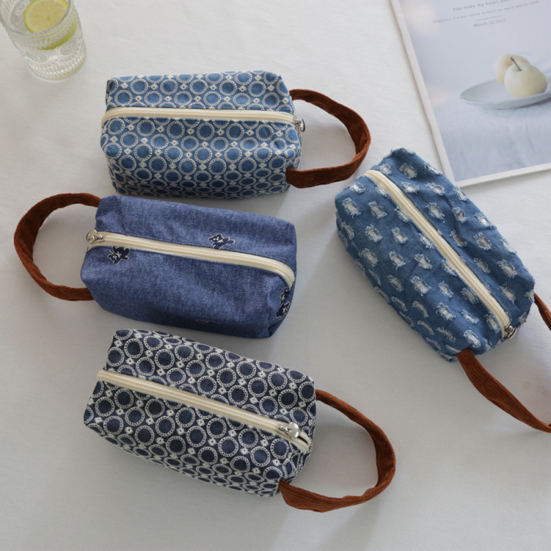 Kék denim kozmetikai neszesszer, hordozható, nagy kapacitású, elegáns tároló nőknek