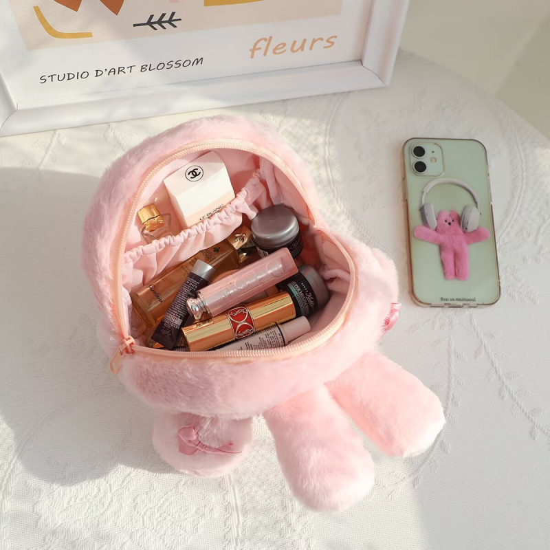 Poșetă de machiaj din pluș cu mieluț drăguț – model anime, material pluș, căptușeală poliester