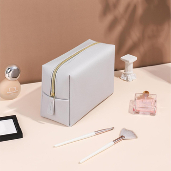 Kozmetička torbica velike kapacitete, višerazinsko organiziranje, vanjski PU materijal, podstava od poliestera, putna organizatorica za žene, vrhunska kvaliteta