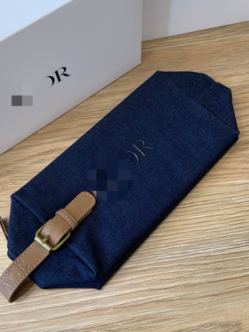 Geantă cosmetică din denim, căptușeală din nylon, model simplu, rezistentă la uzură și protecție împotriva furtului.