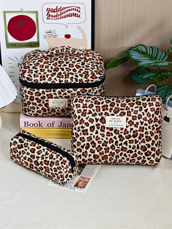 Taštička na kozmetiku, veľká kapacita, leopardí vzor, materiál polyester-bavlna, podšívka polyester, zapínanie s preklápacím vekom